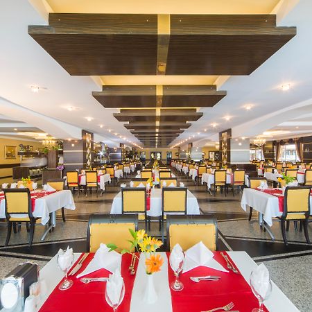 Beach Club Doganay Hotel Konaklı Esterno foto
