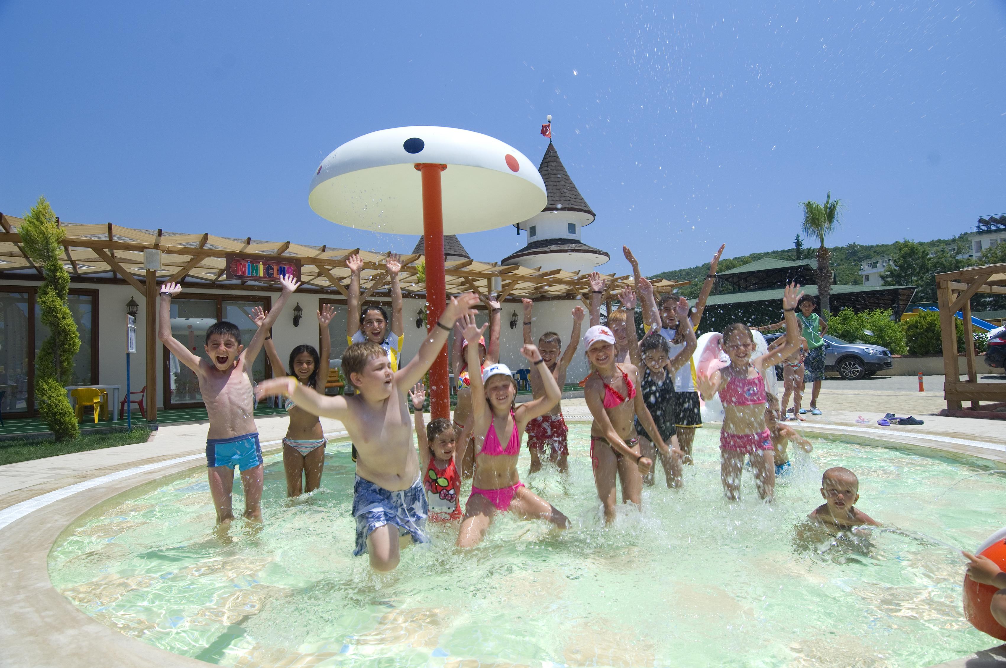 Beach Club Doganay Hotel Konaklı Esterno foto
