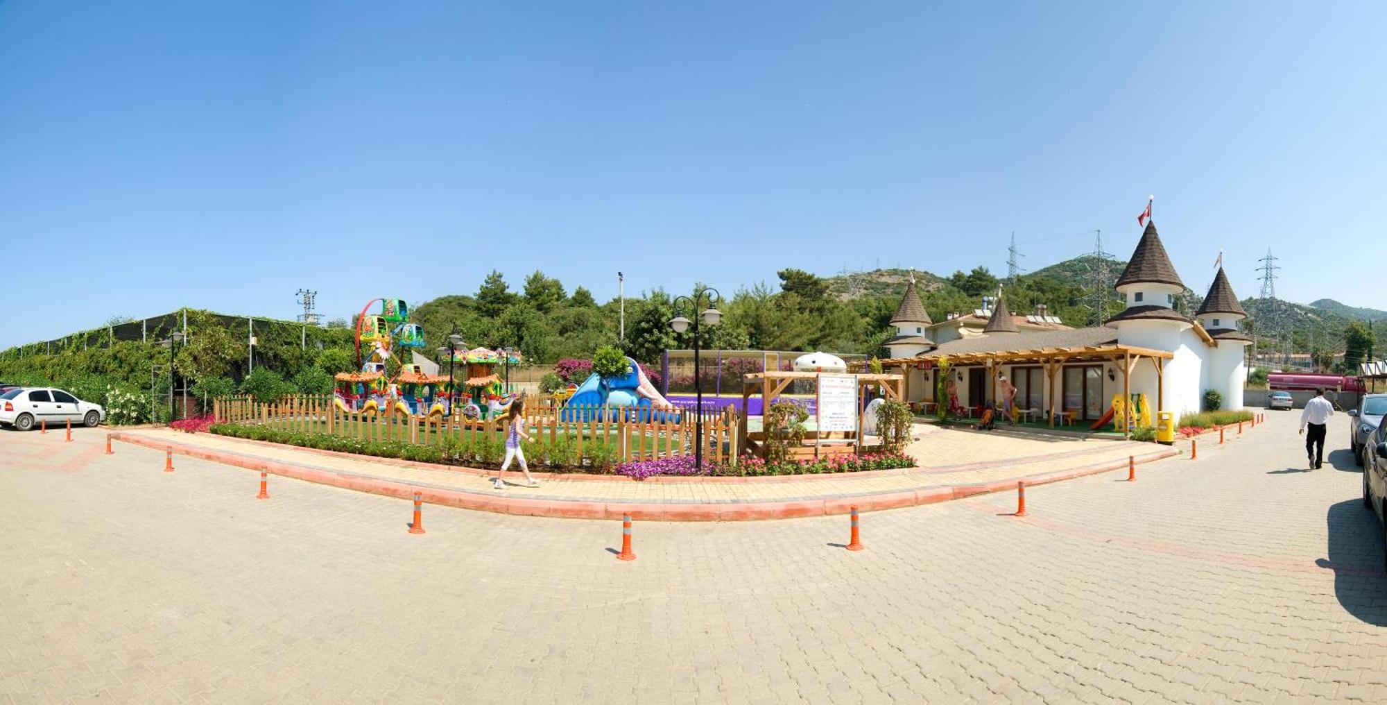 Beach Club Doganay Hotel Konaklı Esterno foto