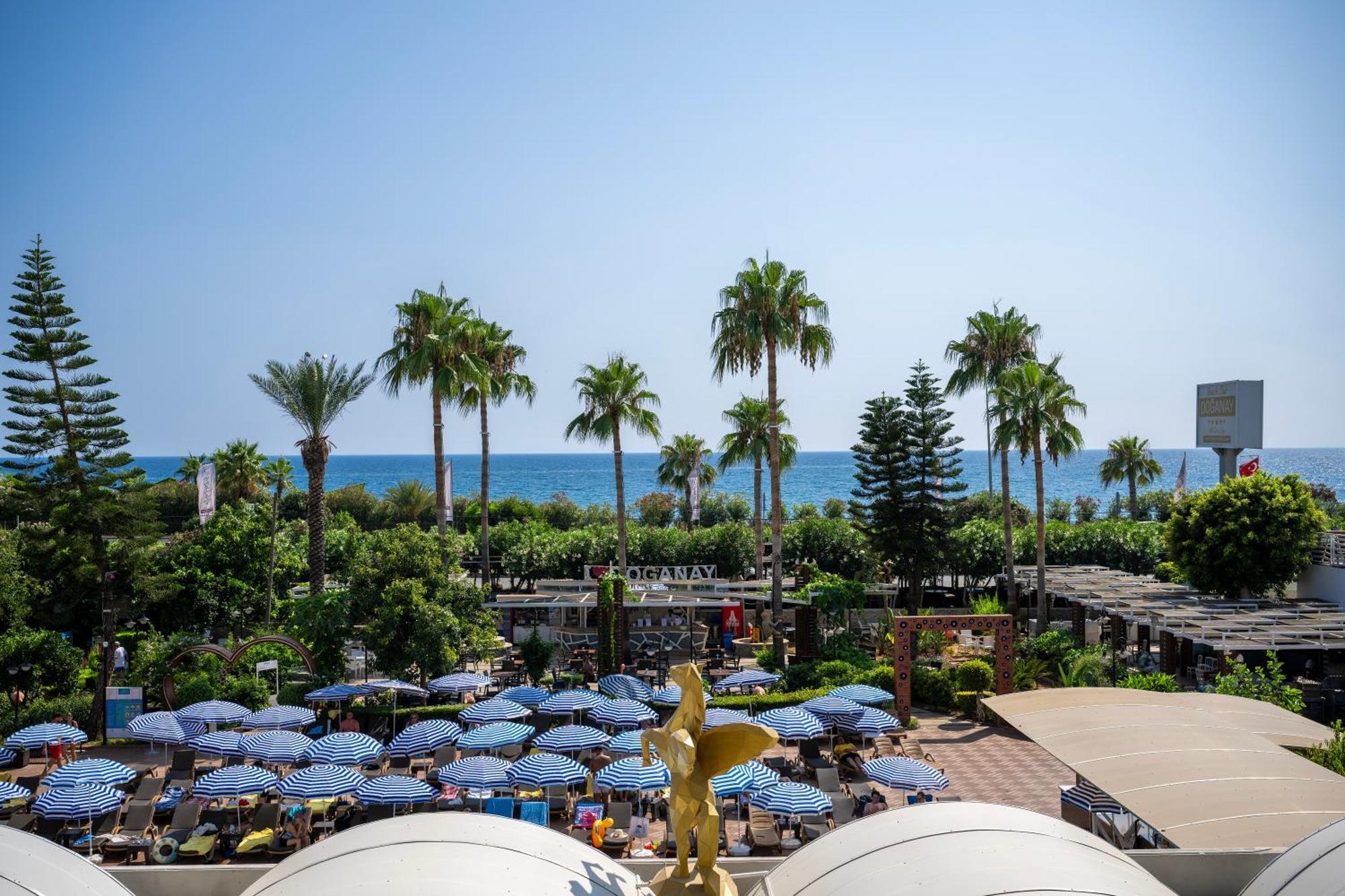 Beach Club Doganay Hotel Konaklı Esterno foto