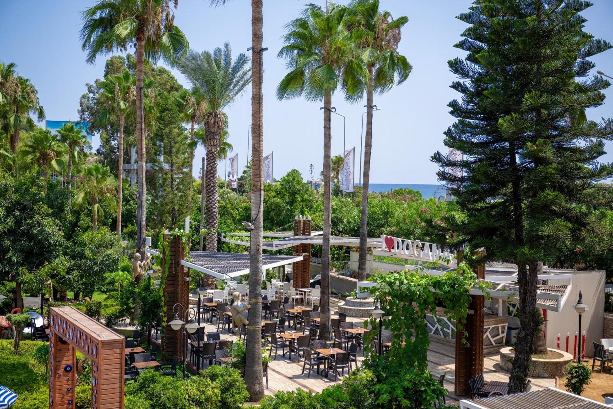 Beach Club Doganay Hotel Konaklı Esterno foto